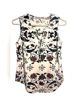 🎉Host Pick🎉 Cleo petites XS TP sleeveless abstract floral tank top blouse